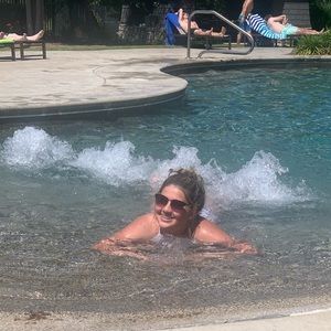 Meet your Posher, Skylar